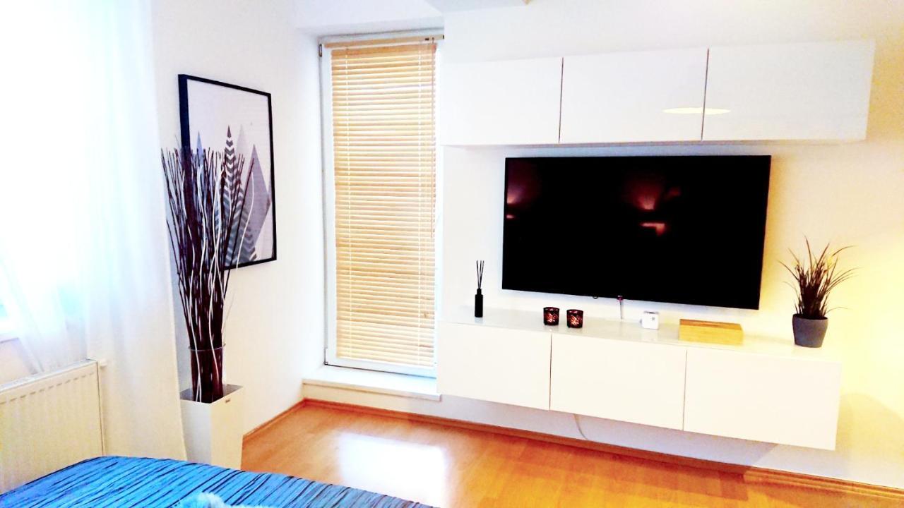 Apartman U Sklarny Apartment Harrachov Luaran gambar